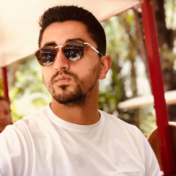 Meet your Posher, David - Picture 1 of 1